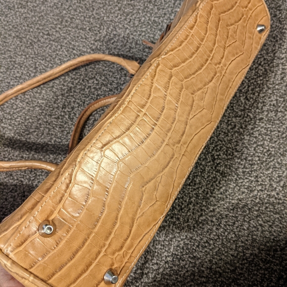 Handbag - Picture 3 of 3